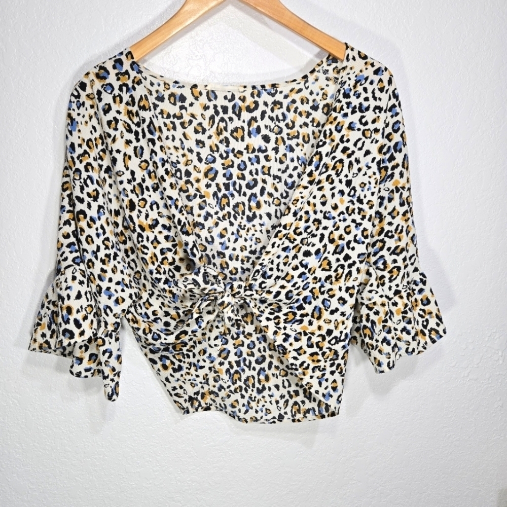 Newbury Kustom Medium Animal Print Gauzy Shawl Cardigan Top